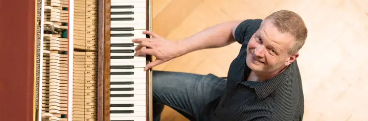 Simon Georg Piano